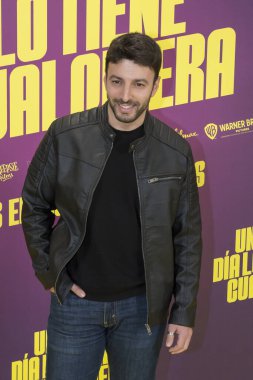 Paloma Garcia Consuegra, İspanyol komedi filmi Un Mal Da Lo Tiene Cualquiera 'da poz verdi. Bu kötü bir gün, Madrid İspanya' daki Cine Proyeccione 'de yönetmen Eva Hache' nin ilk tam filmi..