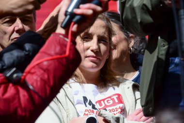 Marina Prieto, UGT Madrid Genel Sekreteri, sendikalar, CCOO, Comisiones Obreras, İşçi Komisyonu, UGT, Union General de Trabajadores tarafından 1 Mayıs 'ta düzenlenen geleneksel Uluslararası İşçi Bayramı gösterisinde, 