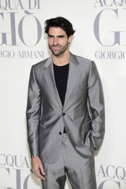 Juan Betancourt, Giorgio Armani olayında poz veriyor. İspanya, Madrid 'deki Matadero' da Acqua Di Gio Eau de Toilette kutlamaları için kırmızı halı çekiliyor..