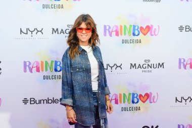 Mara Adnez, Madrid 'deki Le Tavernier' de düzenlenen Dulceida Gökkuşağı Onur Haftası 'nda fotoğraf çekiminde poz verdi.