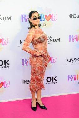 Chiara, Madrid 'deki Le Tavernier' de düzenlenen Dulceida Gökkuşağı Onur Haftası 'nda fotoğraf çekiminde poz verdi..