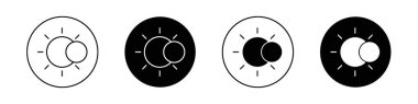 Tutulma ikonu ayarlandı. Güneş veya Ay tutulması vektör sembolü siyah doldurulmuş ve özetlenmiş biçimdedir.