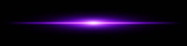 Mor ışık patlaması. Yumuşak kenarlı, parlak çekirdekli yatay ışınlar, siyah arka planda radyal ışın gradyanı. Gelecek için elverişli, enerji, bilim kurgu, teknoloji, hız, flaş.