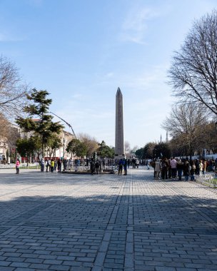 İSTANBUL, TURKEY - 25 Mart 2023: Obelisk of Theodosius, Sultanahmet Meydanı 'nda