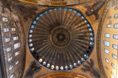 İSTANBUL, TURKEY - 26 Mart 2023: Ayasofya Büyük Camii İçişleri