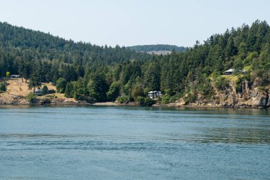 GULF Adaları, Kanada - 09 Ağustos 2024: Bulutlu bir yaz gününde Gürcistan Boğazı Panoraması