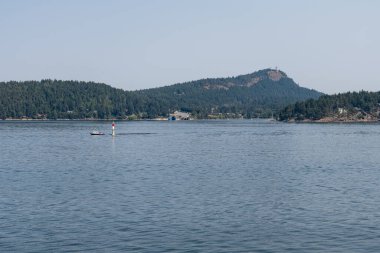 GULF Adaları, Kanada - 09 Ağustos 2024: Bulutlu bir yaz gününde Gürcistan Boğazı Panoraması