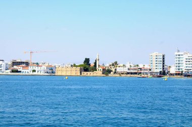 Larnaka 'da deniz kenarı
