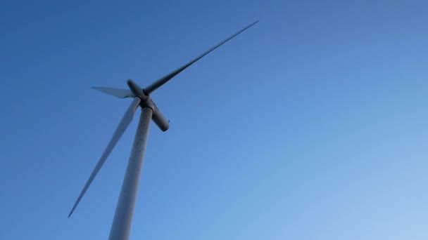 Video Wind Turbine Blue Sky High Quality Footage — Video