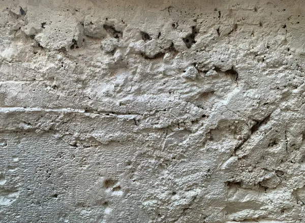Powierzchnia Starego Tynku Cementowego Pomalowana Biało Zbliżenie Grunge Szorstki Grudkowaty — Zdjęcie stockowe