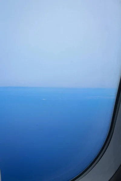 위에서 비행기 밖입니다 점없는 비행기를 여행하면서 — 스톡 사진