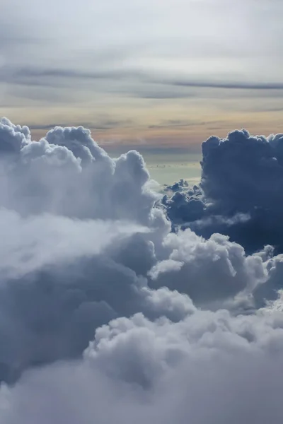 구름을 수있었다 위에서 비행기 밖입니다 — 스톡 사진