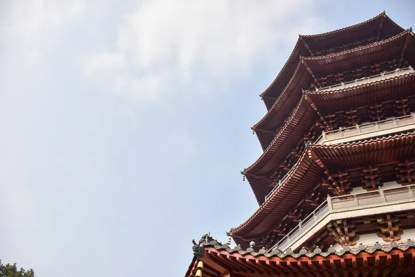 Widok Dolny Leifeng Pagoda Pod Czystym Niebem Leifeng Pagoda Pięciopiętrowa — Zdjęcie stockowe