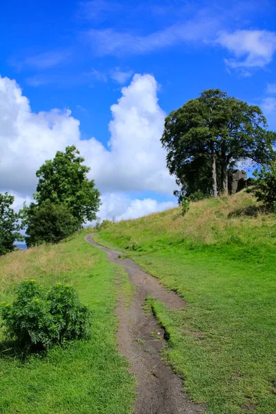 Weg Naar Kendal Castle Ruïnes Met Het Uitzicht Het Landschap — Stockfoto