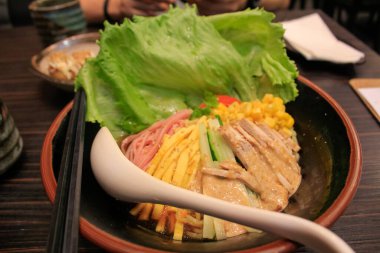 Japon yemeği, Hiyashi Chuka, Çin yemeği. Japon yemek kültürleri.