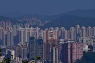 Hong Kong Tepesi 'nden Hong Kong şehir manzarası. Hong Kong 'un güzel ve çarpıcı manzarası. Hong Kong Şehri ve ufuk çizgisi. 