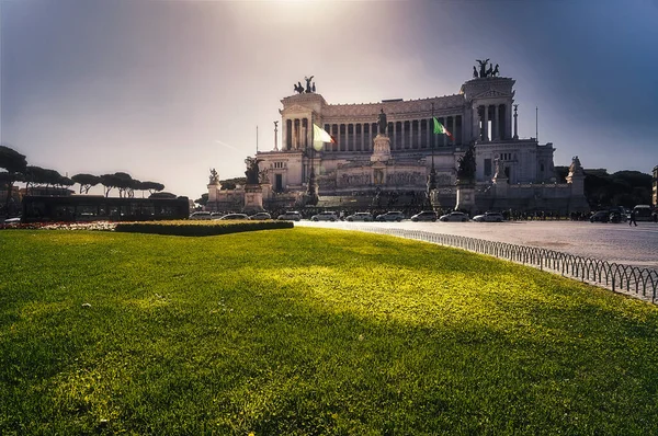 Edificio Del Parlamento Roma Con Plaza Lado —  Fotos de Stock