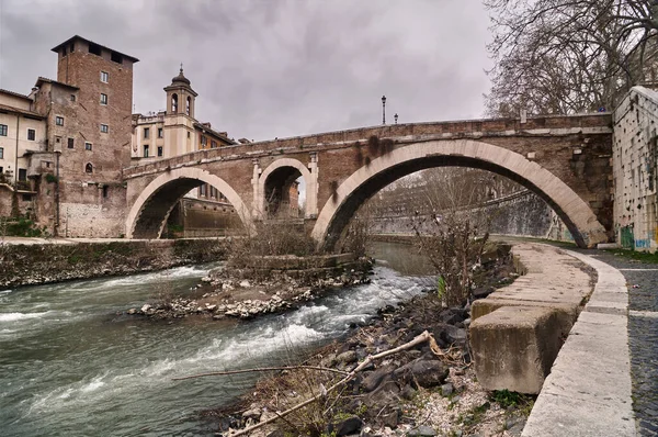 Most Přes Řeku Tiber Přechodu Ostrov Tiber — Stock fotografie