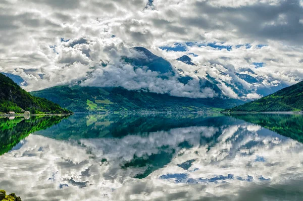 Beautiful View Fiord Very Still Water Nice Reflections Clouds Water — Stock Photo, Image