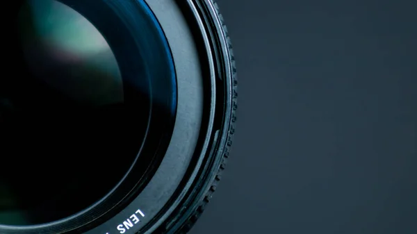 Camera Lens Een Zwarte Achtergrond Close Van Een Cameralens — Stockfoto