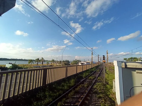 Train Line Road River Background Blue Sky — Fotografia de Stock