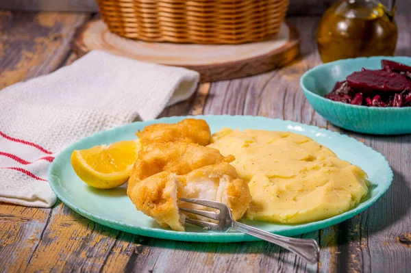 Patates sarımsaklı morina balığı - Bakaliaros Skordalia