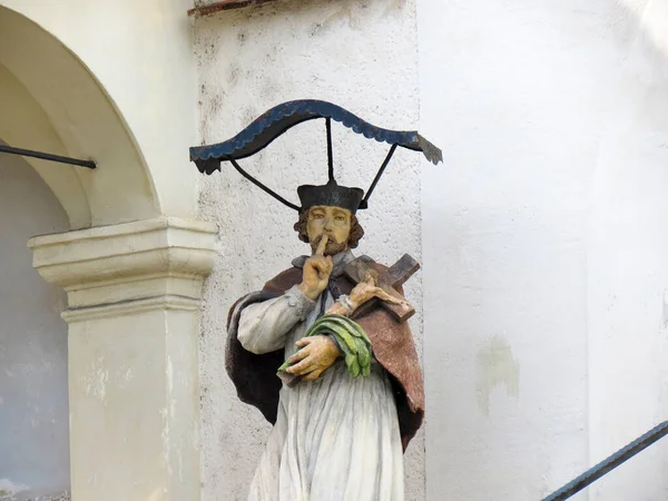 Estatua Una Antigua Catedral Medieval — Foto de Stock