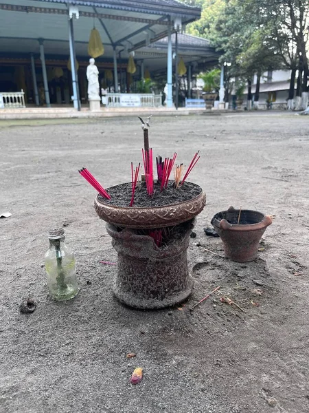 Antik İnançlardaki Tanrılara adanmak