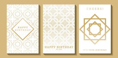 Beyaz bir arka planda lüks doğum günü kartları. Modern altın ve beyaz tasarım. Altın renkli geometrik desen, ışık arkaplanındaki altın çizgi. Doğum günü partisi için en iyi tasarım çizimi.