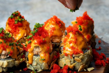 Japon suşisi yapma süreci.