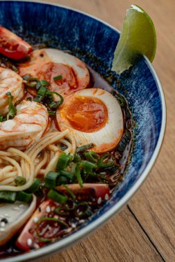 Ramen, yumurta, yakın çekim, makro, doku bileşenleri.