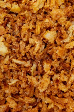 Kızarmış yiyeceğin dokusu makro sarıyı kapatır.