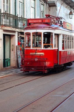 Lizbon, Portekiz 'in renkli tramvayları