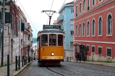 Lizbon, Portekiz 'in renkli tramvayları