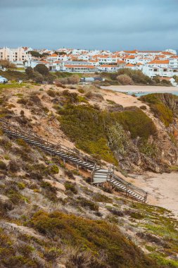 Portekiz 'deki Vila Nova de Milfontes kentinin mimarisinin unsurları ve ayrıntıları