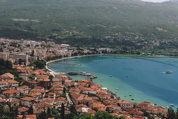 Côte Lac Ohrid Ville Panorama Côtier Avec Toits Carrelés Sur — Photo