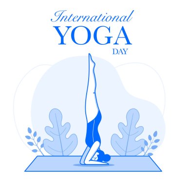 Asana Uluslararası Yoga Günü kartı atan kadın. Yoga pozu veren bir kadın. Yoga minderi üzerinde yoga duruşu egzersizi. Poster tasarımı için sağlıklı yaşam tarzı kavramı.