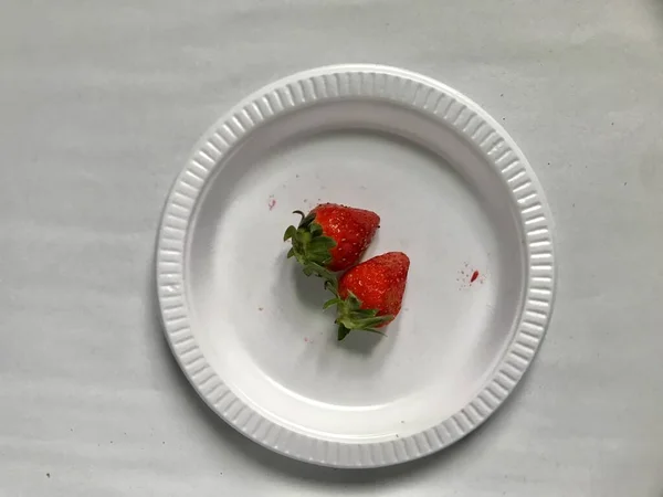 Close Strawberry White Plate White Background — 스톡 사진