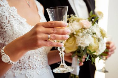 traditional greeting of the bride and groom at the wedding and the first toast
