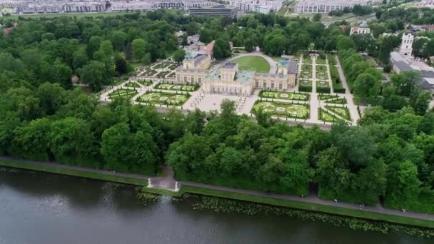 Drone Πλάνα Από Μπαρόκ Βασιλικό Παλάτι Και Κήπο Στη Βαρσοβία — Αρχείο Βίντεο