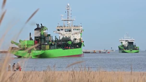 Working Dredger Ship Port Construction Gdansk Poland Rippling Water Moving — Stock Video