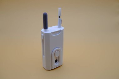 Çoklu Başlı Katlanabilir Gadget Temizleme Aracı