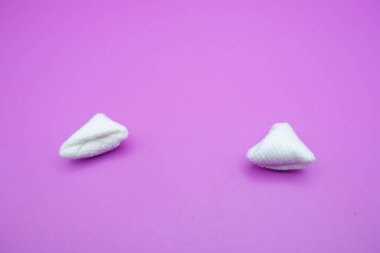 Kanama Kontrol İçin Diş Pamuğu Dizlikleri