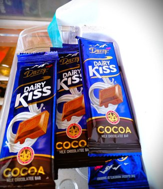  Buzdolabındaki Süt Öpücüğü Çikolataları. Resmi kapat @ info