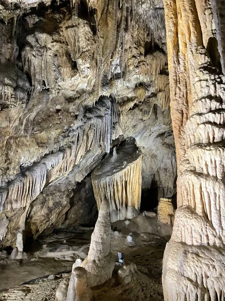 the beautiful waterfall in the cave of the caves in Belgium 