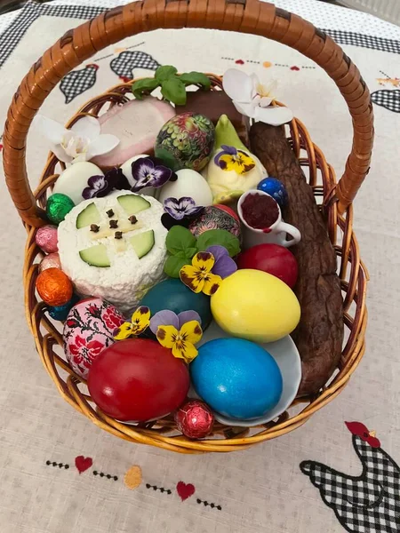 Uova Pasqua Torta Cioccolato Cesto Pasqua Ucraino — Foto Stock