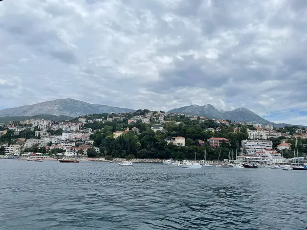 Kotor şehrinin görüntüsü 