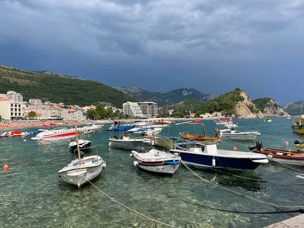 Akdeniz Adası 'nın manzarası.