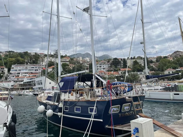 Mongro 'daki deniz limanı.