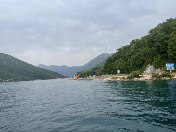 Kotor şehrinin manzarası, mongol.